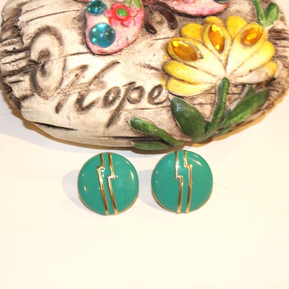 💚1970's Gold & Green Round Disco Trend Mid Century Retro Metal Button Earrings